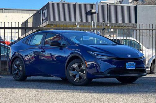 2024 Toyota Prius LE
