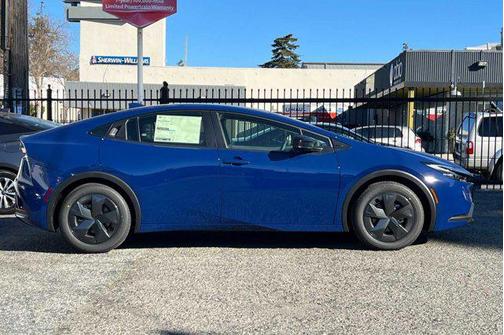 2024 Toyota Prius LE