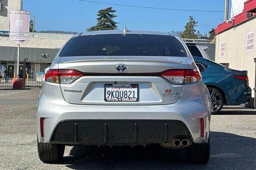 Classic Silver Metallic 2024 Toyota Corolla Hybrid SE