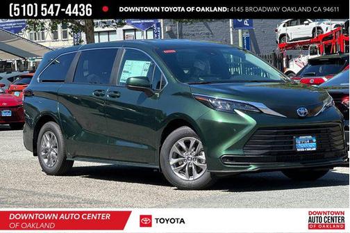 2025 Toyota Sienna LE
