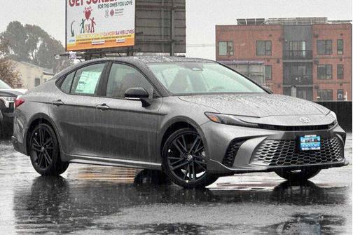 2025 Toyota Camry XSE