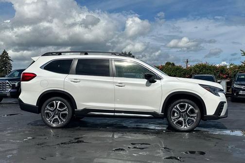 Crystal White Pearl 2026 Subaru Ascent Limited 7-Passenger