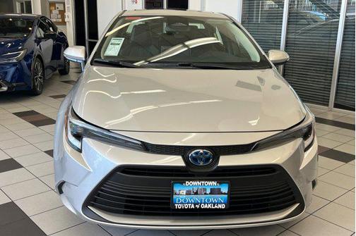 2025 Toyota Corolla Hybrid XLE