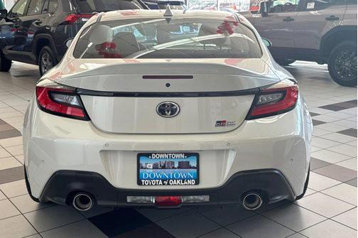 2025 Toyota GR86 Premium