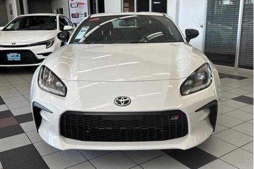 2025 Toyota GR86 Premium
