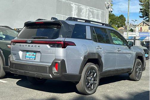 Ice Silver Metallic 2026 Subaru Outback Premium