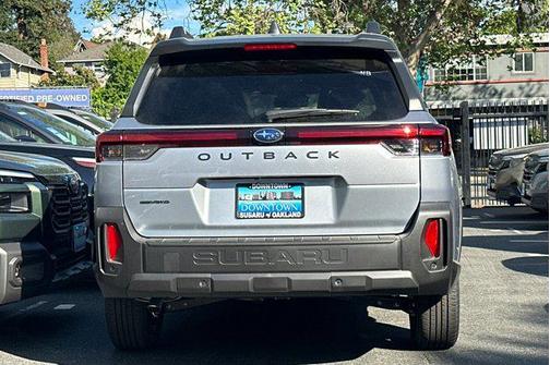 Ice Silver Metallic 2026 Subaru Outback Premium