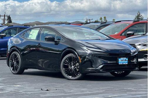 2025 Toyota Prius L
