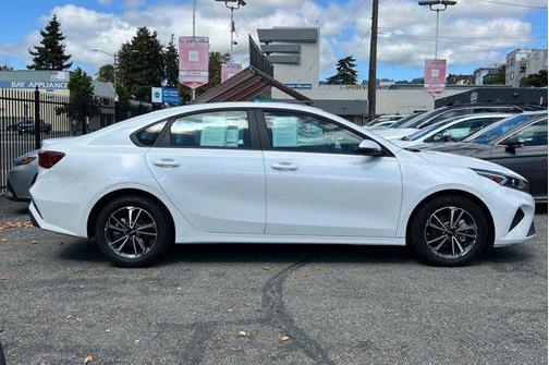 2023 Kia Forte LXS