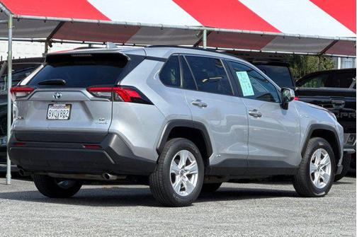 SILVER SKY METALLIC 2021 Toyota RAV4 Hybrid LE