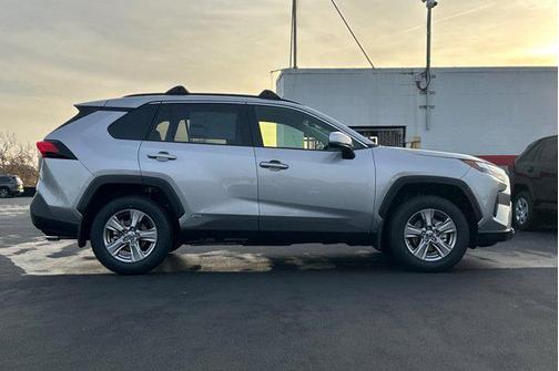 2025 Toyota RAV4 Hybrid LE