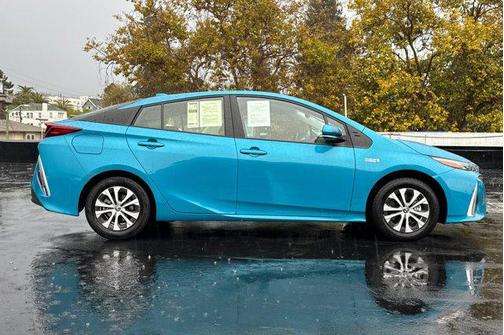 2022 Toyota Prius Prime 