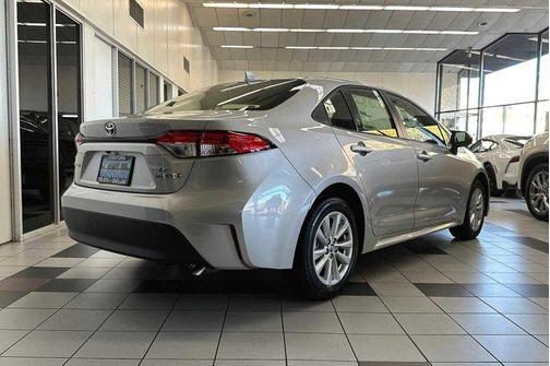 2024 Toyota Corolla Hybrid LE