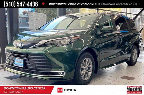 2024 Toyota Sienna XLE 8 Passenger