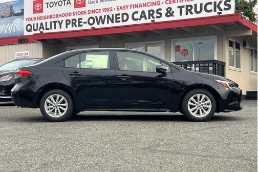 2025 Toyota Corolla Hybrid LE