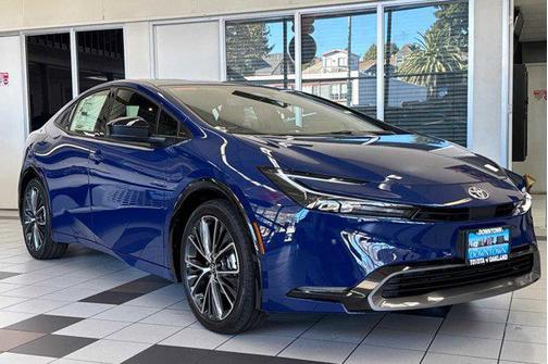 2024 Toyota Prius XLE