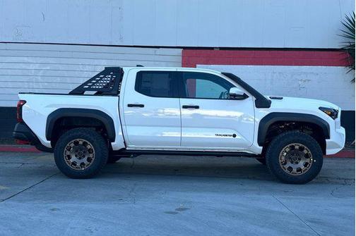 2026 Toyota Tacoma Hybrid Trailhunter