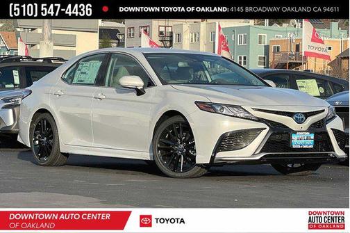2024 Toyota Camry Hybrid SE