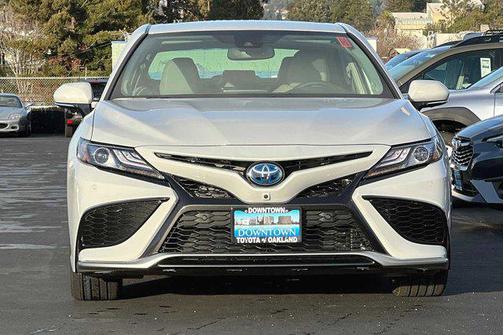 2024 Toyota Camry Hybrid SE