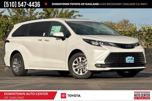 Wind Chill Pearl 2026 Toyota Sienna XLE