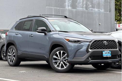 2025 Toyota Corolla Cross XLE