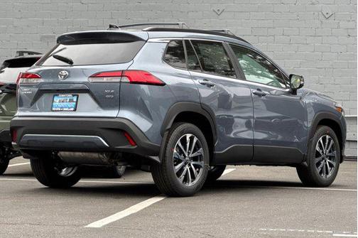2025 Toyota Corolla Cross XLE