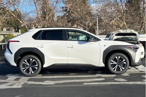 2025 Subaru Solterra Premium
