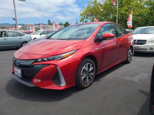 Hypersonic Red 2018 Toyota Prius Prime Plus