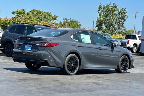 Underground 2026 Toyota Camry SE