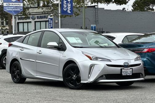 Classic Silver Metallic 2022 Toyota Prius XLE