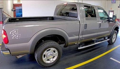 Photo 2 of 11 of 2013 Ford F-250 XLT