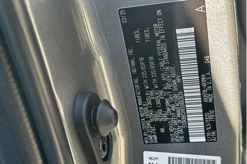 2025 Toyota Highlander Hybrid XLE