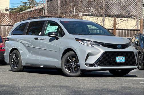 2025 Toyota Sienna XSE 7 Passenger
