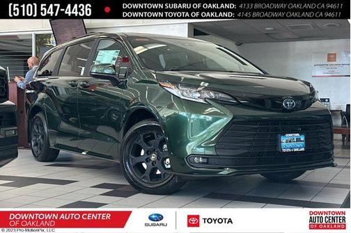 2025 Toyota Sienna Woodland Edition