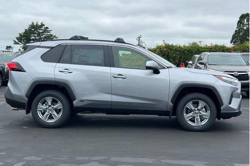 2024 Toyota RAV4 Hybrid LE