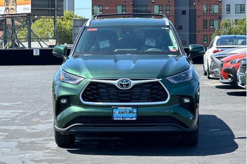 2025 Toyota Highlander Hybrid XLE