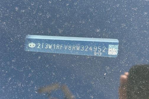 Ice Cap 2024 Toyota RAV4 XLE