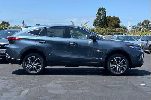 2024 Toyota Venza LE