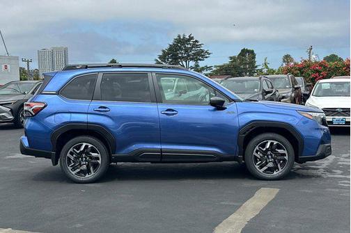 2025 Subaru Forester Hybrid Premium
