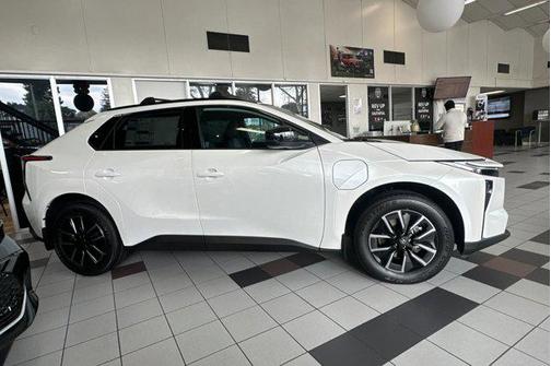2026 Toyota bZ XLE Plus
