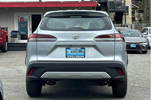 Sonic Silver 2026 Toyota Corolla Cross L