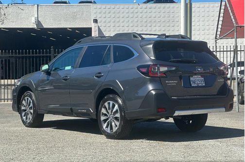 Magnetite Gray Metallic 2025 Subaru Outback Limited