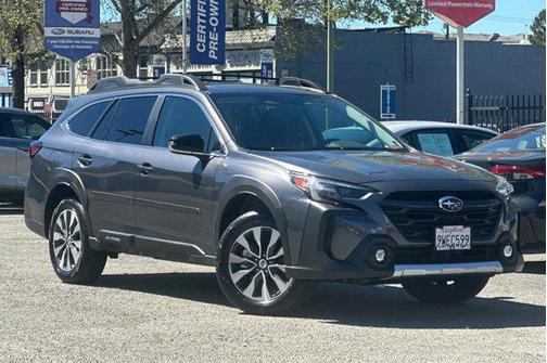 Magnetite Gray Metallic 2025 Subaru Outback Limited