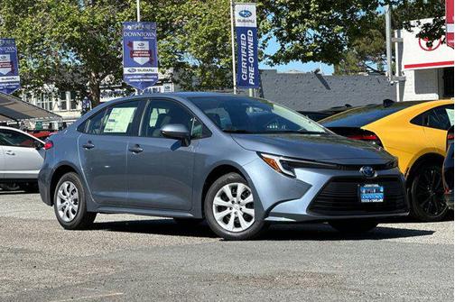 2025 Toyota Corolla Hybrid LE