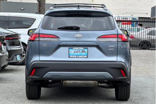 2025 Toyota Corolla Cross XLE