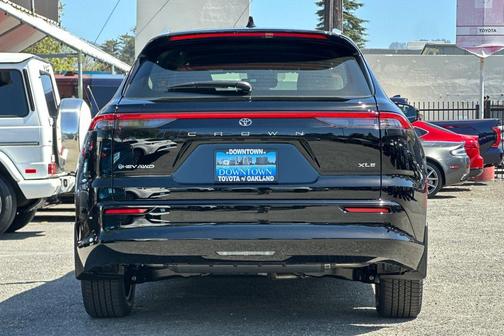 Black 2026 Toyota Crown Signia XLE