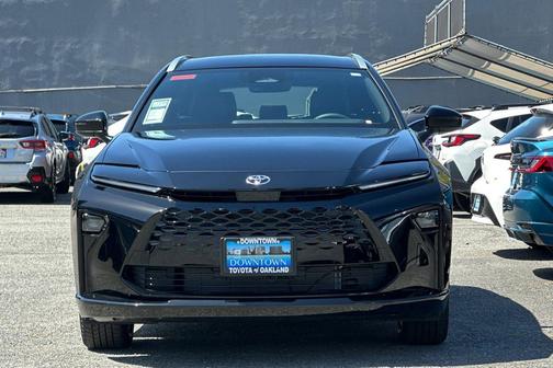 Black 2026 Toyota Crown Signia XLE