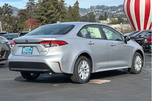 2024 Toyota Corolla Hybrid LE