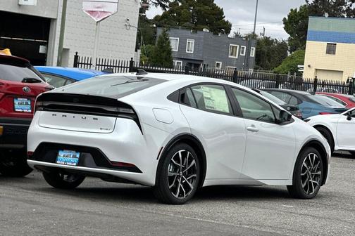 Wind Chill Pearl 2027 Toyota Prius Plug-In Hybrid XSE