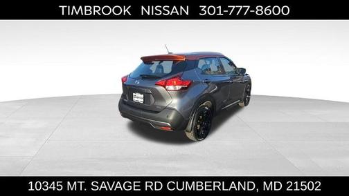 2020 Nissan Kicks SR